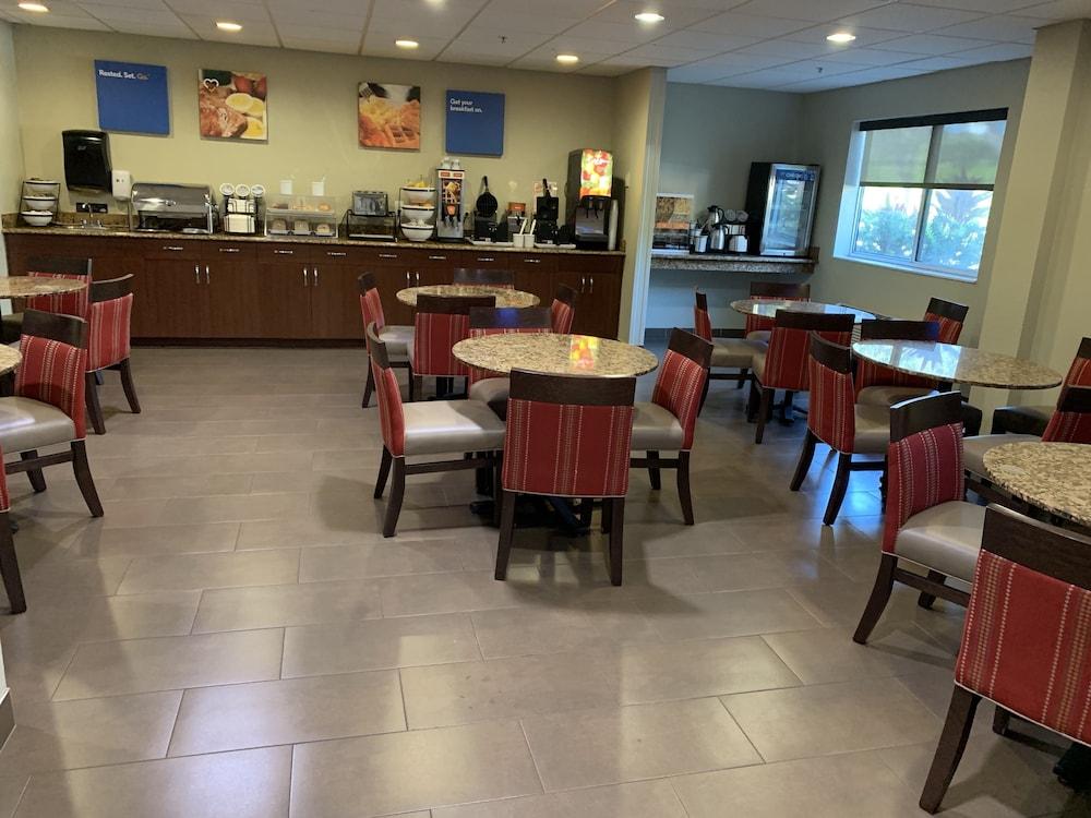 Comfort Inn Fort Myers Northeast Exterior foto